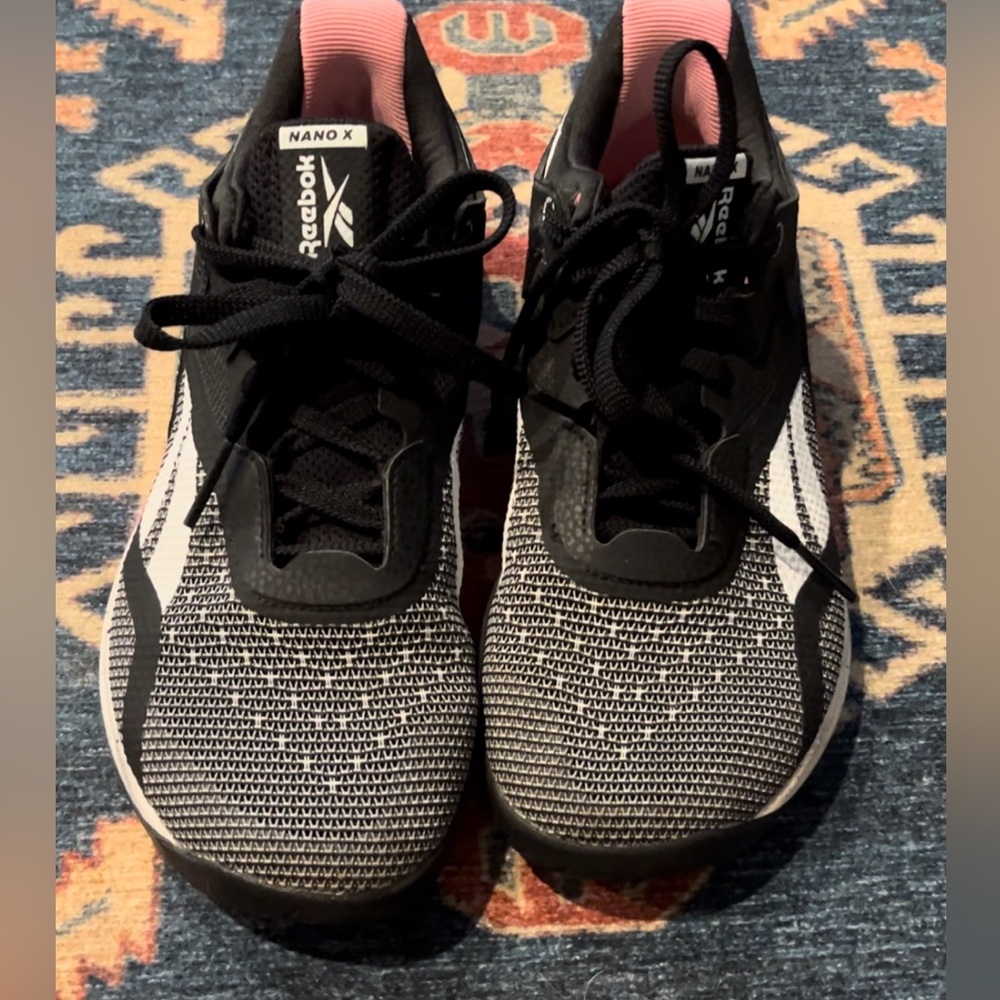 Nano X training sneakers M size 5/W size 7